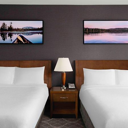 Hilton Garden Inn Calgary Airport מראה חיצוני תמונה