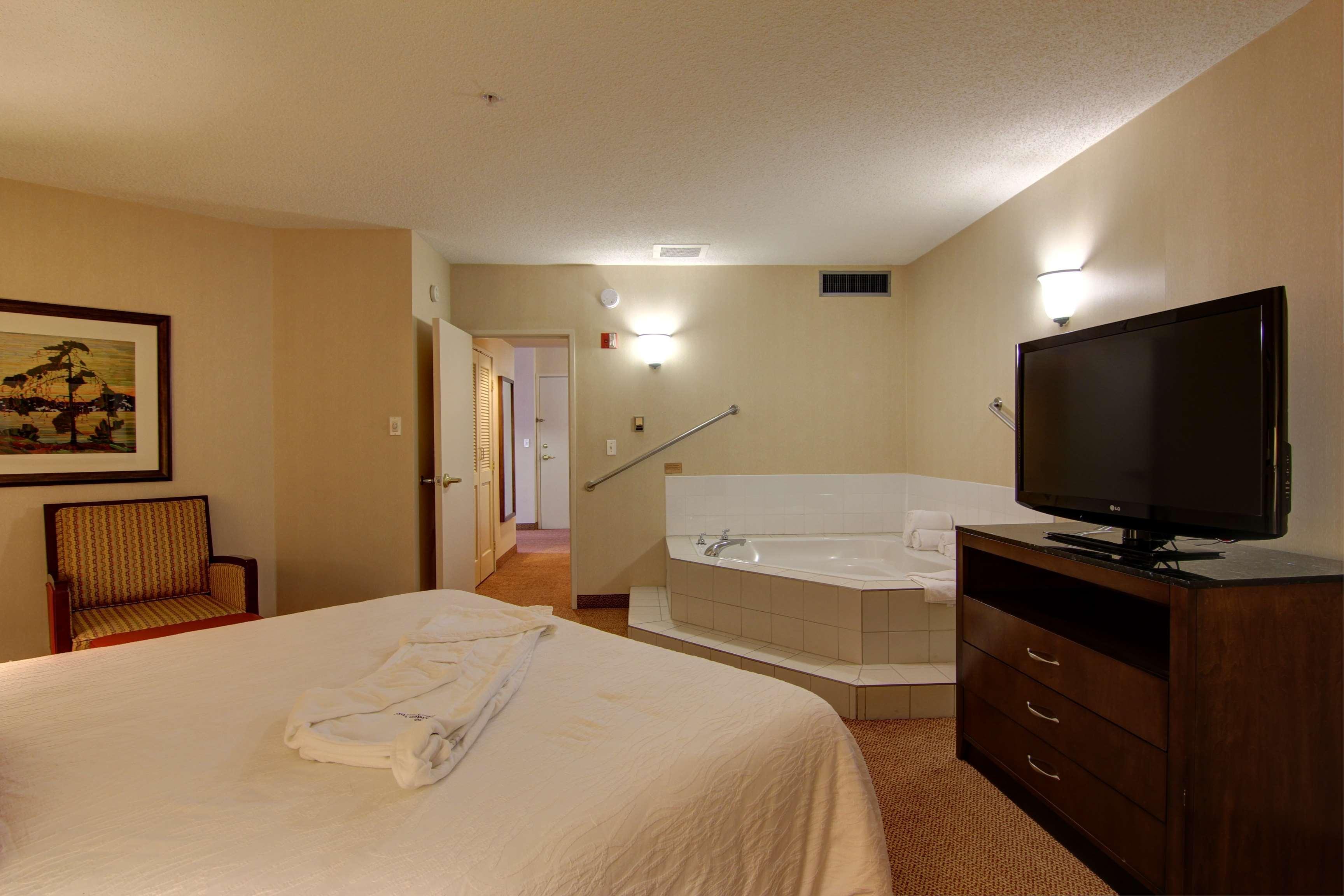 Hilton Garden Inn Calgary Airport מראה חיצוני תמונה
