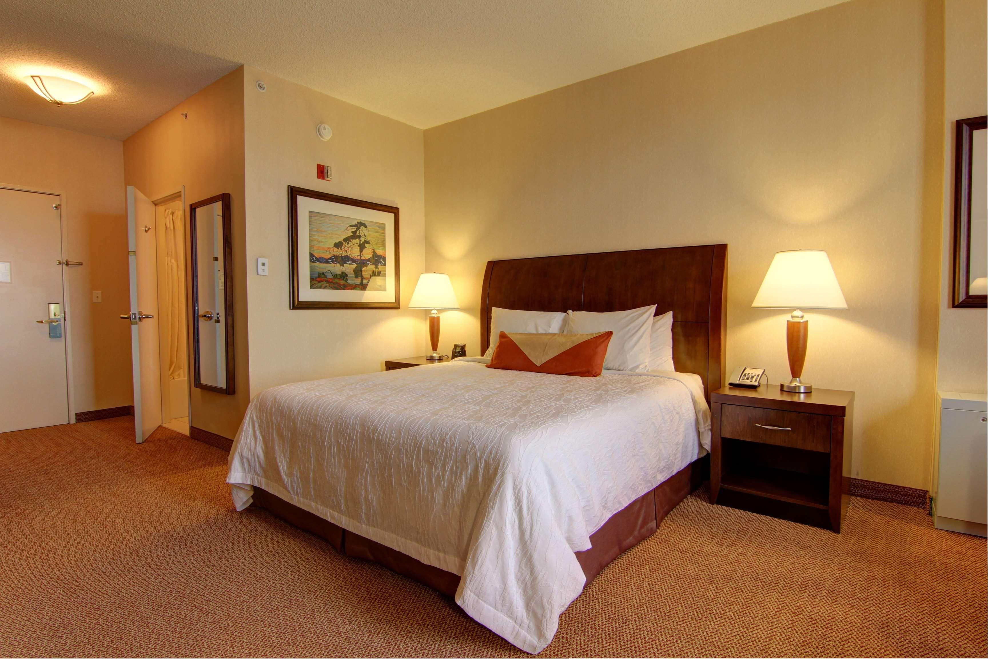 Hilton Garden Inn Calgary Airport מראה חיצוני תמונה