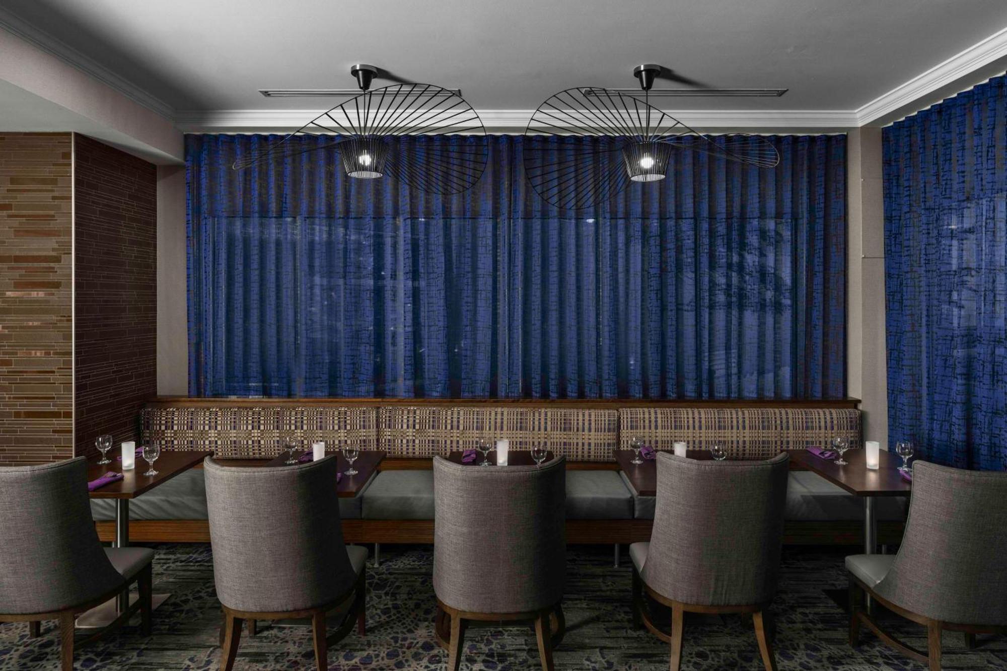 Hilton Garden Inn Calgary Airport מראה חיצוני תמונה