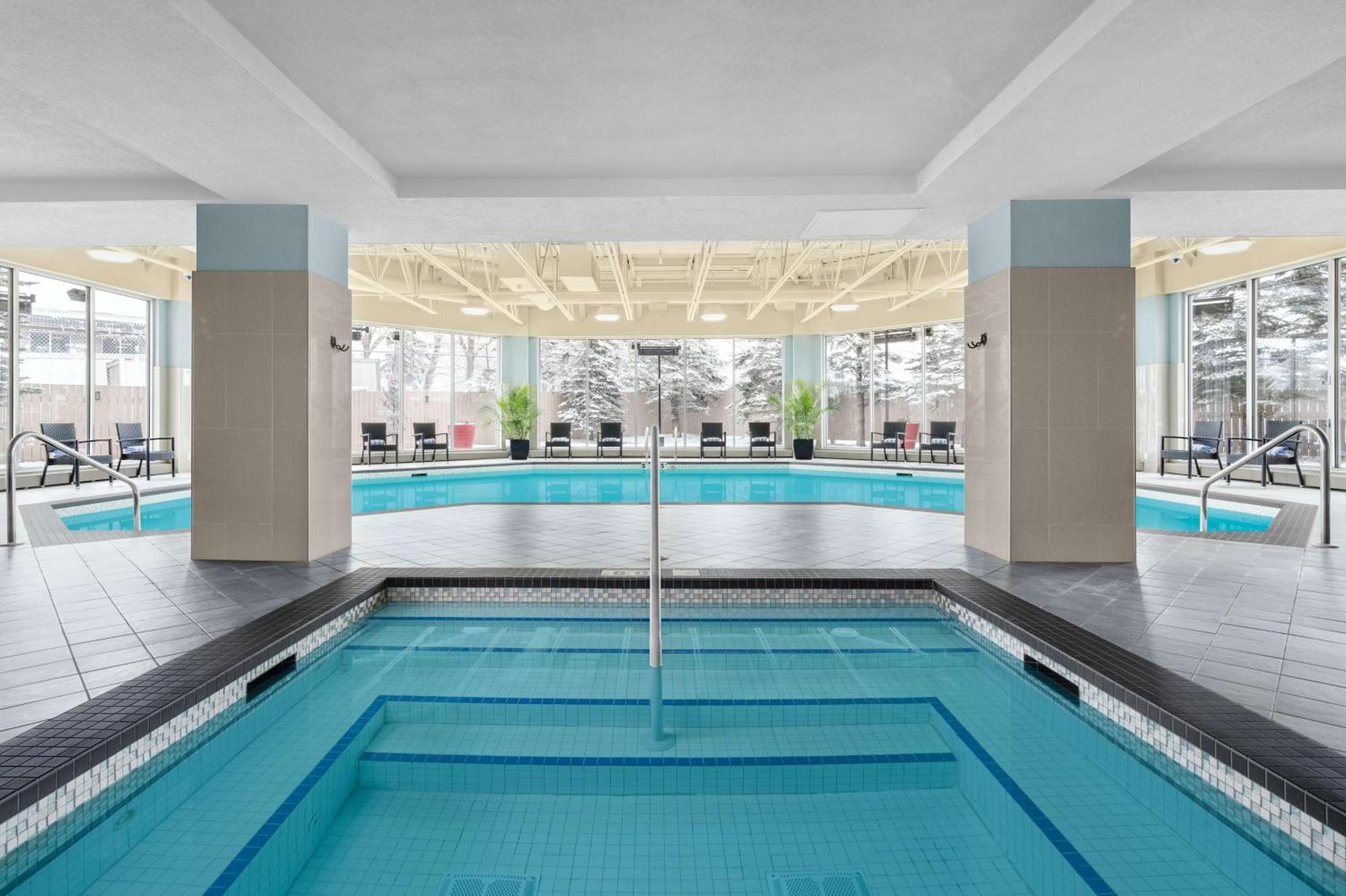 Hilton Garden Inn Calgary Airport מראה חיצוני תמונה