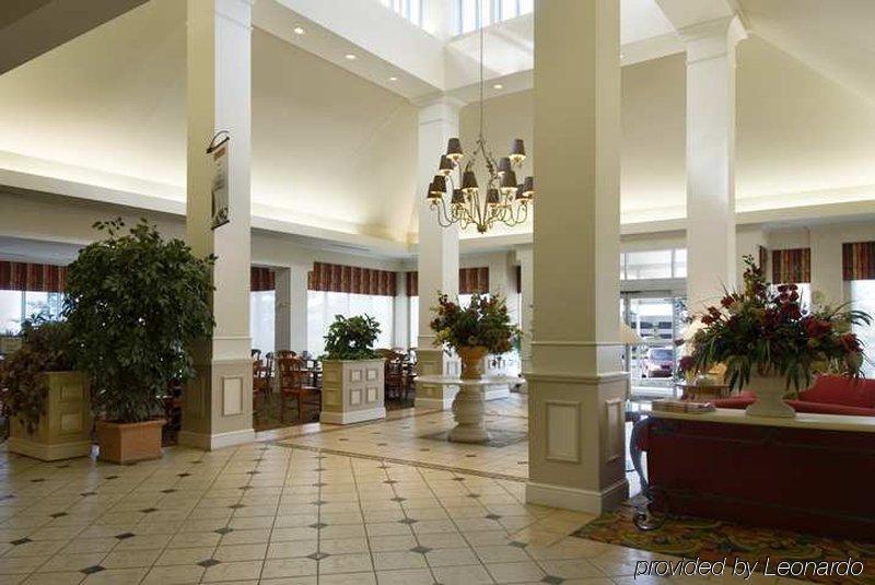Hilton Garden Inn Calgary Airport מראה פנימי תמונה